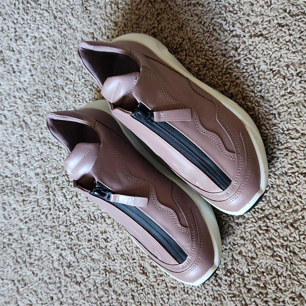 Ecco Chunky Zip Sneakers. Woodrose. Size 36.